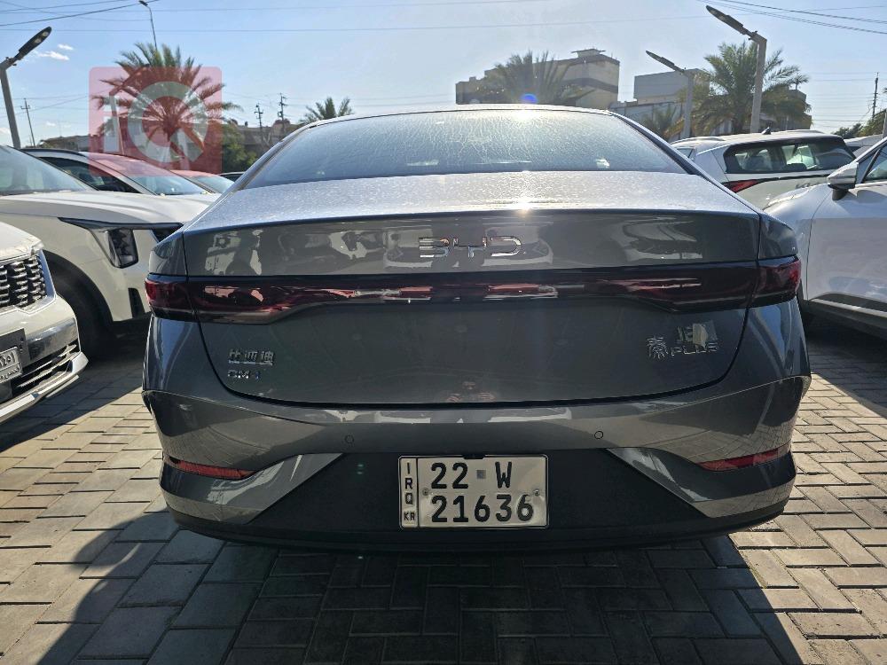 بی وای دی Qin Plus